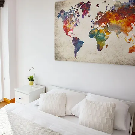 I.m.a Towarowa * بوزنان